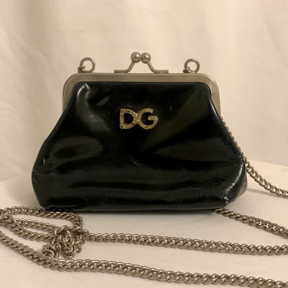 D&G - Picture 1 of 2